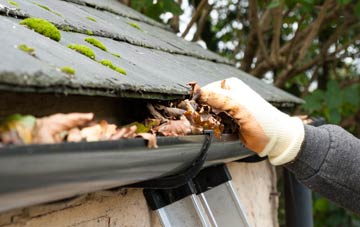 gutter cleaning Grantham, Lincolnshire