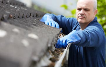 cleaning and inspecting Grantham roofs